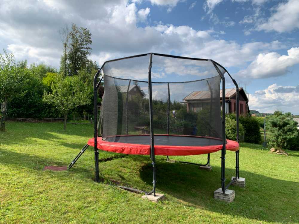 Trampolína